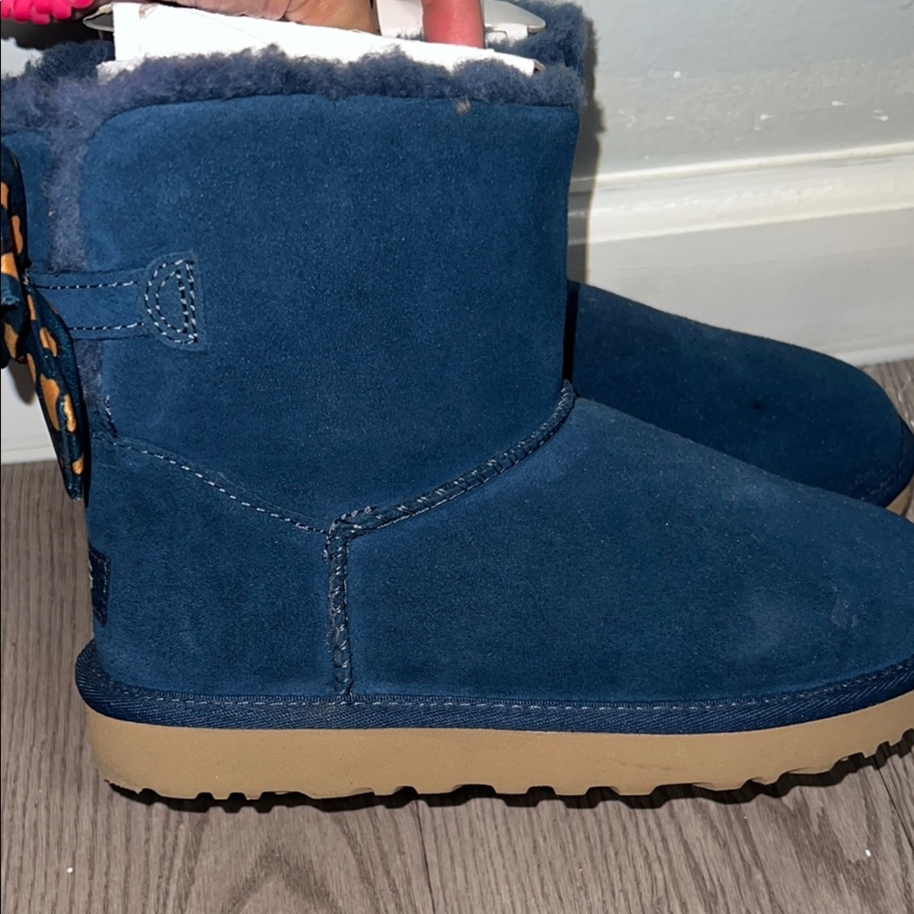 Blue Uggs Suede Boots - Picture 4 of 6